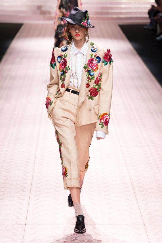 Q&A cz. 3 Czy zostałam projektantką ubrań? I dlaczego warto próbować ?