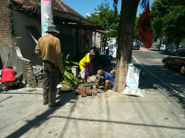 Kodim Karanganyar – Upaya Babinsa Dalam Menghidupkan Budaya Gotong Royong