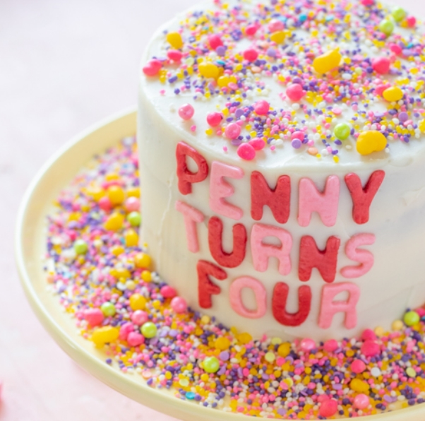 Personalize Your Kid’s Next Birthday Cake With Candy