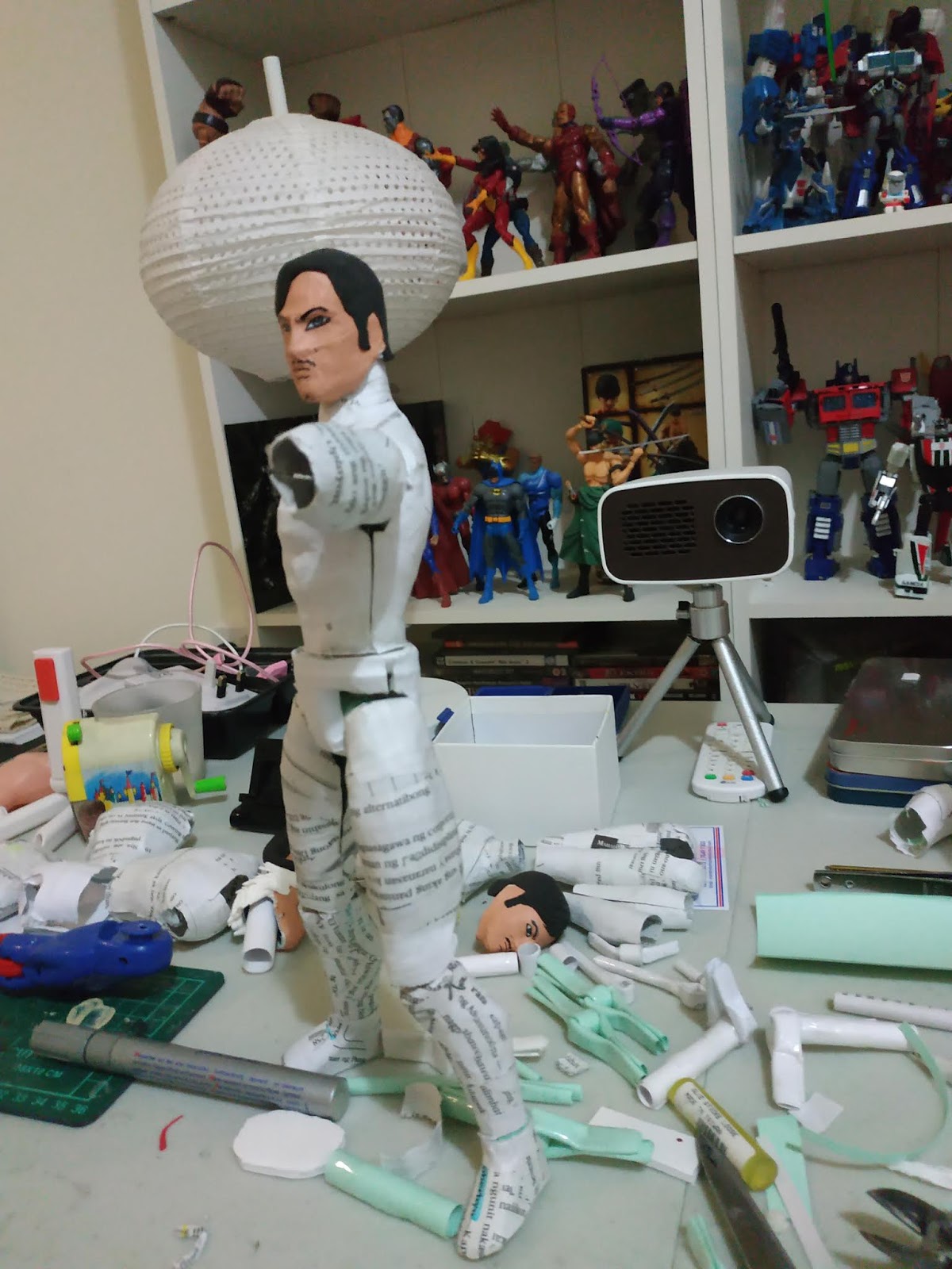 Papersmith action figure maker