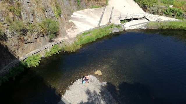 Coração de pedras pequenas Coração de pedras pequenas
