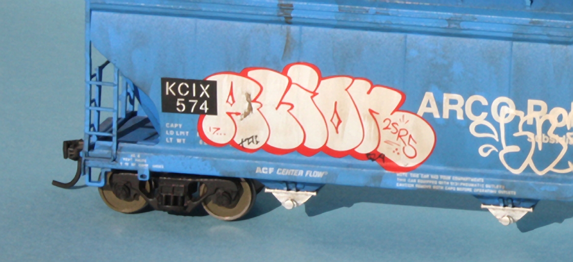 modeling the SP Freight car graffiti, Part 5 relettering