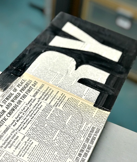 How to Decoupage Using Newspaper