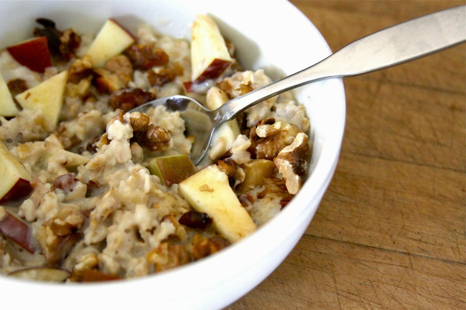 Homestead Revival Apple & Walnut Oatmeal