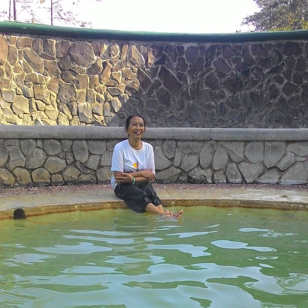 Pemandangan Pegunungan di Pemandian Air Panas Padusan