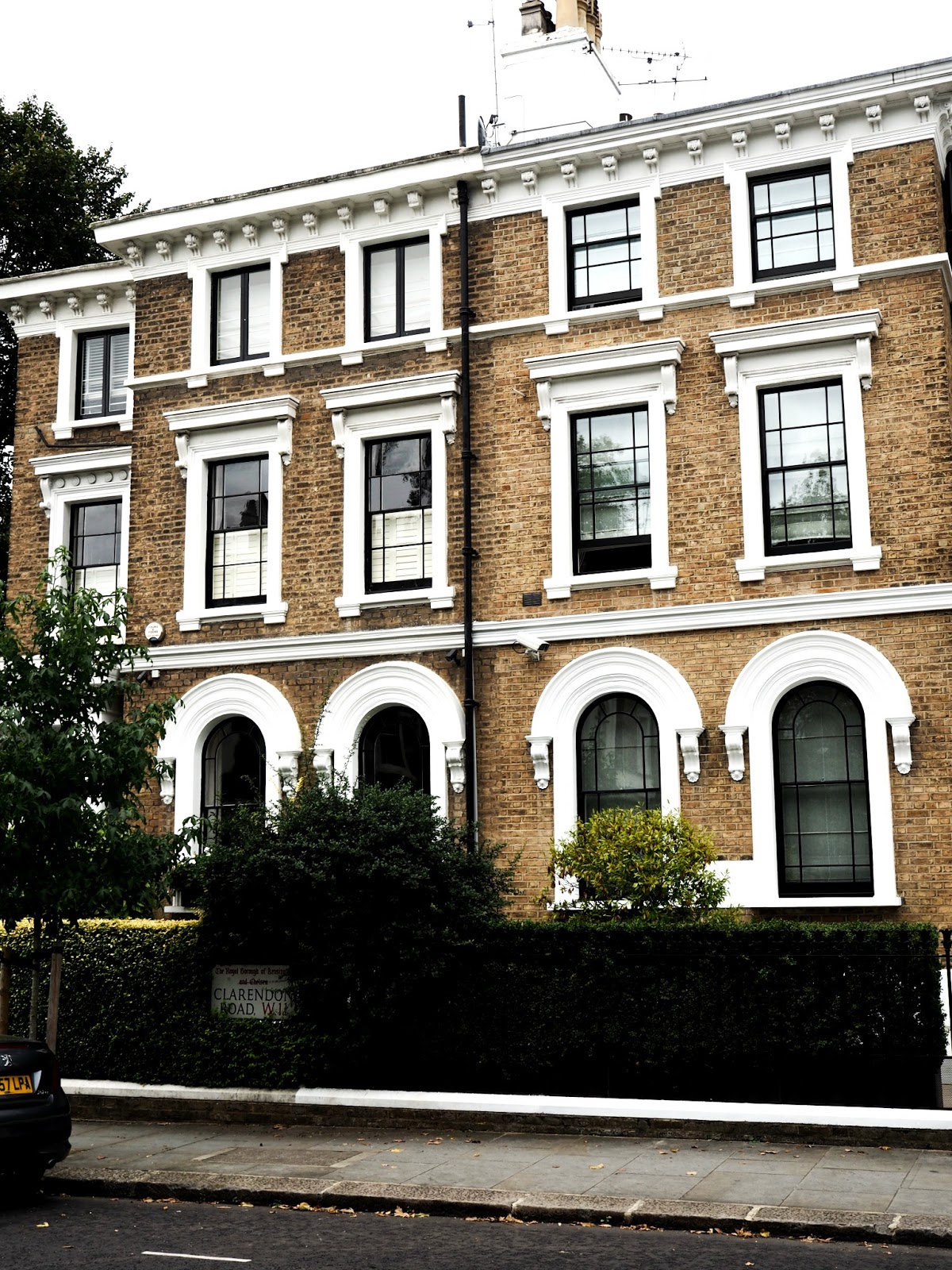 Brunch & Burberry, London All Things Foxy