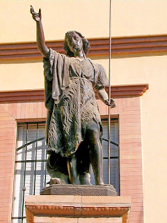 San Juan de Aznalfarache - Monumento a San Juan Bautista