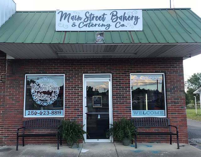 Fleur de Lolly Dining Out Southeast Main Street Bakery and Catering Co., Fyffe, AL