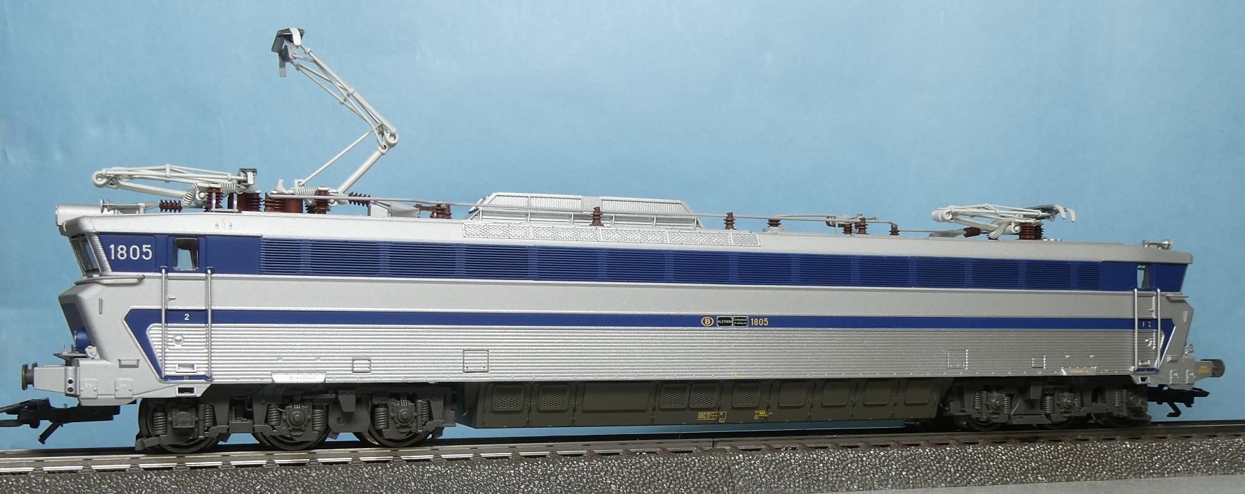 SNCB_18_05_Maerklin_39402-1-10.jpg