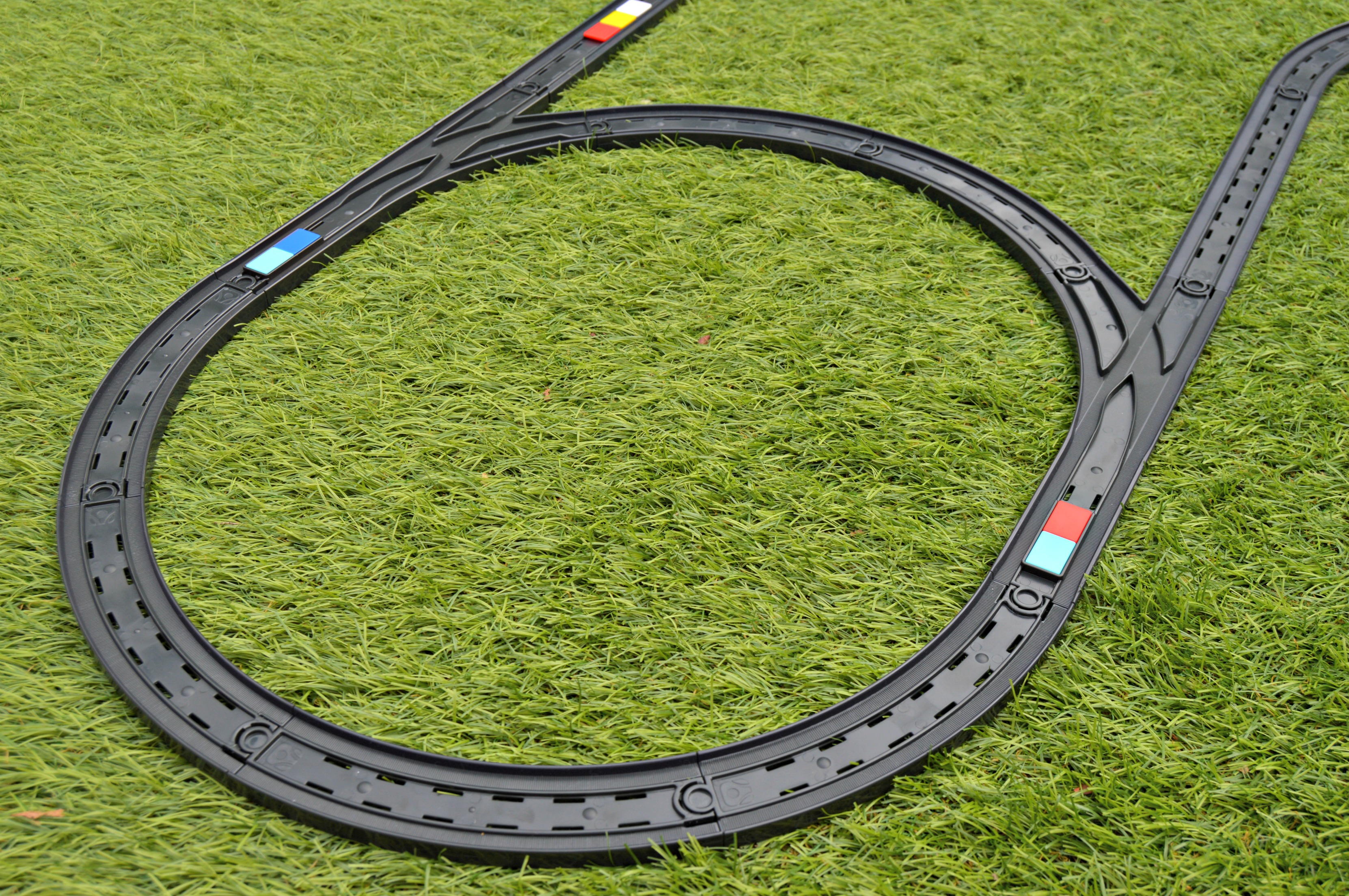 Intelino Train and Track