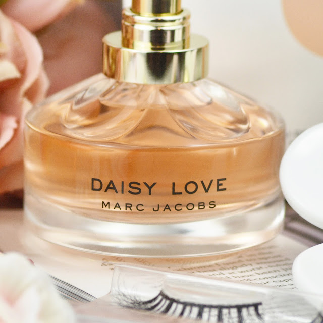 Daisy Love Marc Jacobs Perfume Review, EXCLUSIVE to World Duty Free Beauty until the 11th April | Lovelaughslipstick Blog