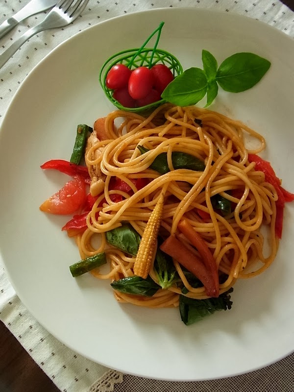 Spaghetti Pad Kee Mao (สปาเก็ตตี้ผัดขี้เมา) - Taste of Siam