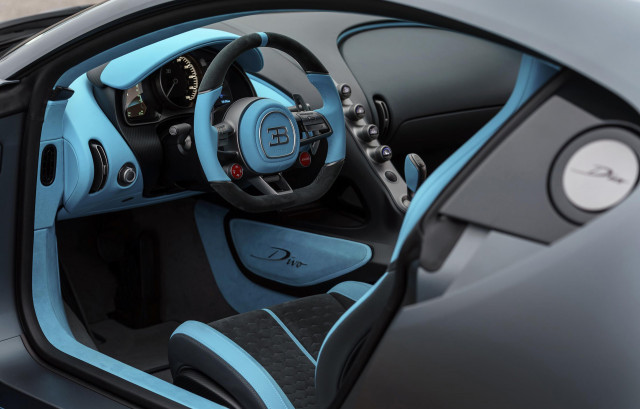 bugatti-divo_100668078_m