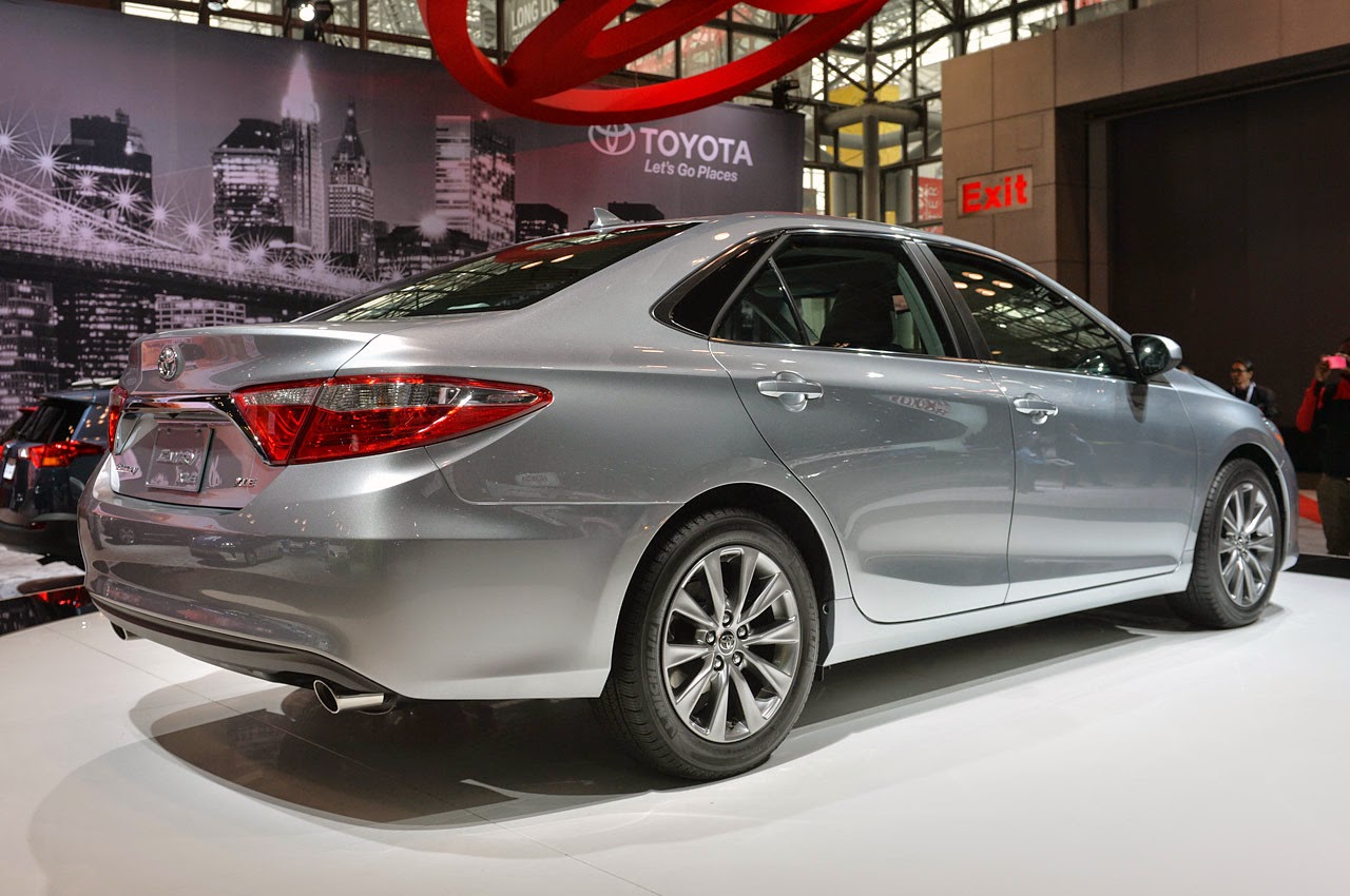 Toyota Camry 2015