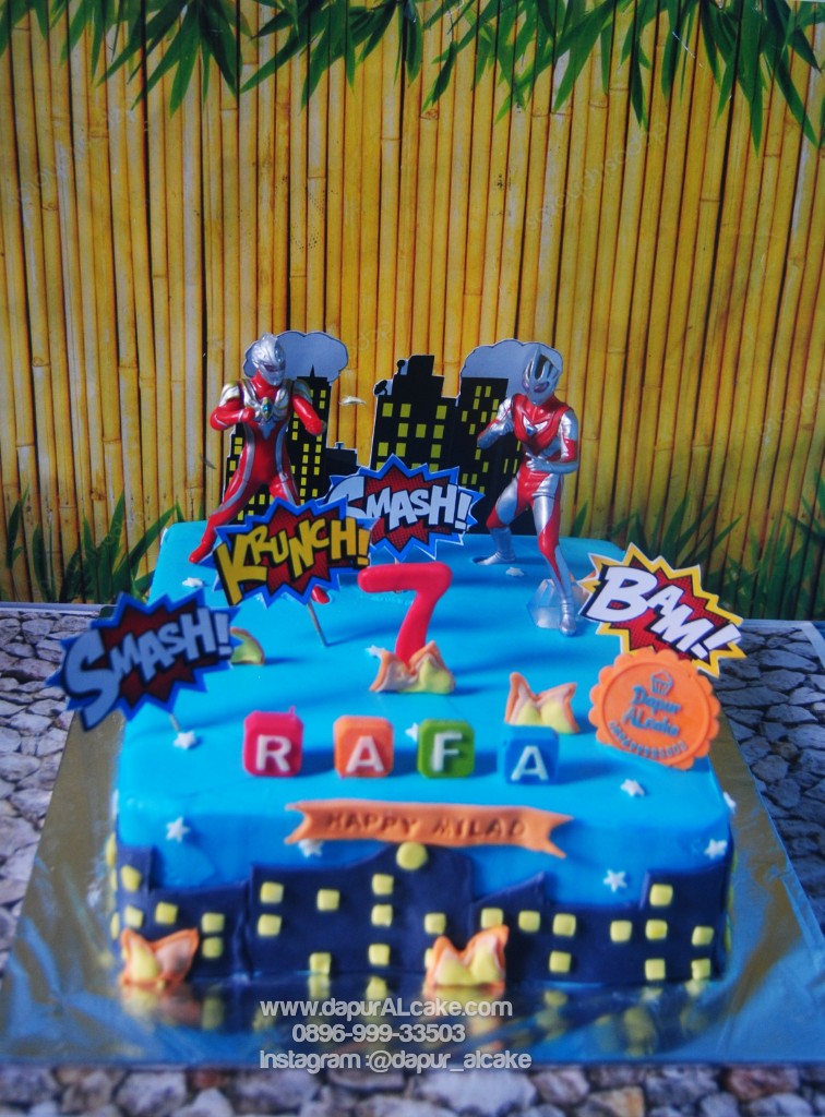 Kue Gambar Ultraman : Cake Karakter Ultraman Size Kue Ulangtahun
