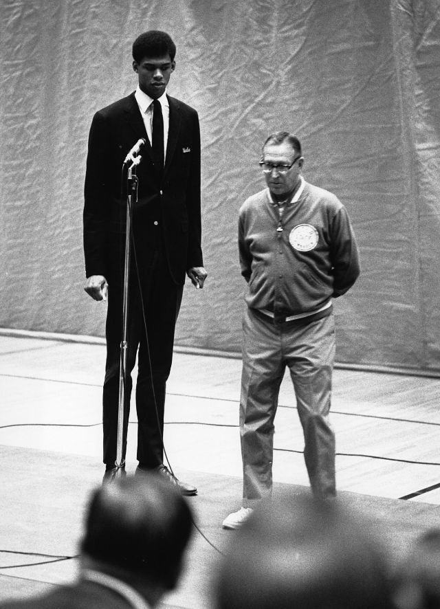 Never Forget Who Helped You!” – Amazing Then and Now Photos of Kareem Abdul- Jabbar and Coach John Wooden