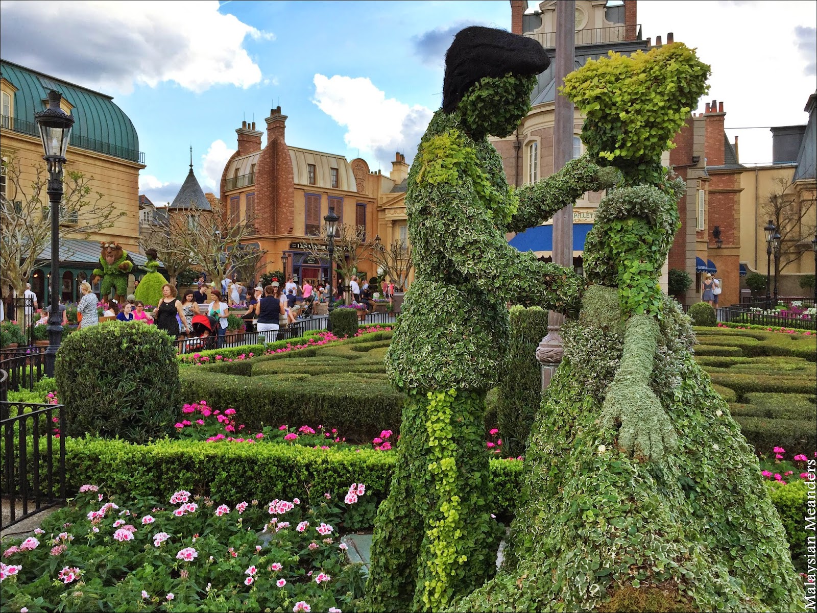 Cinderella, topiary, DisneyWorld