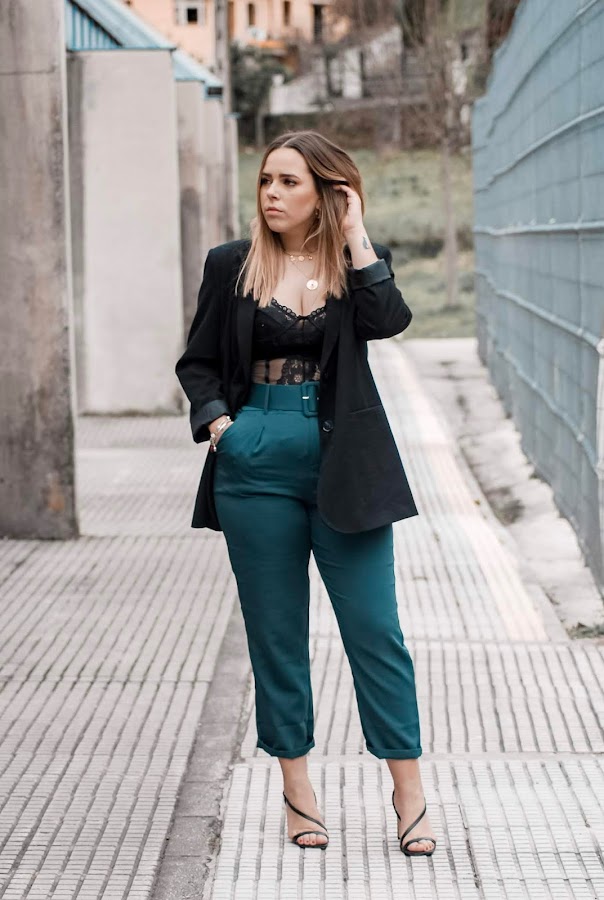 Outfit con body lencero