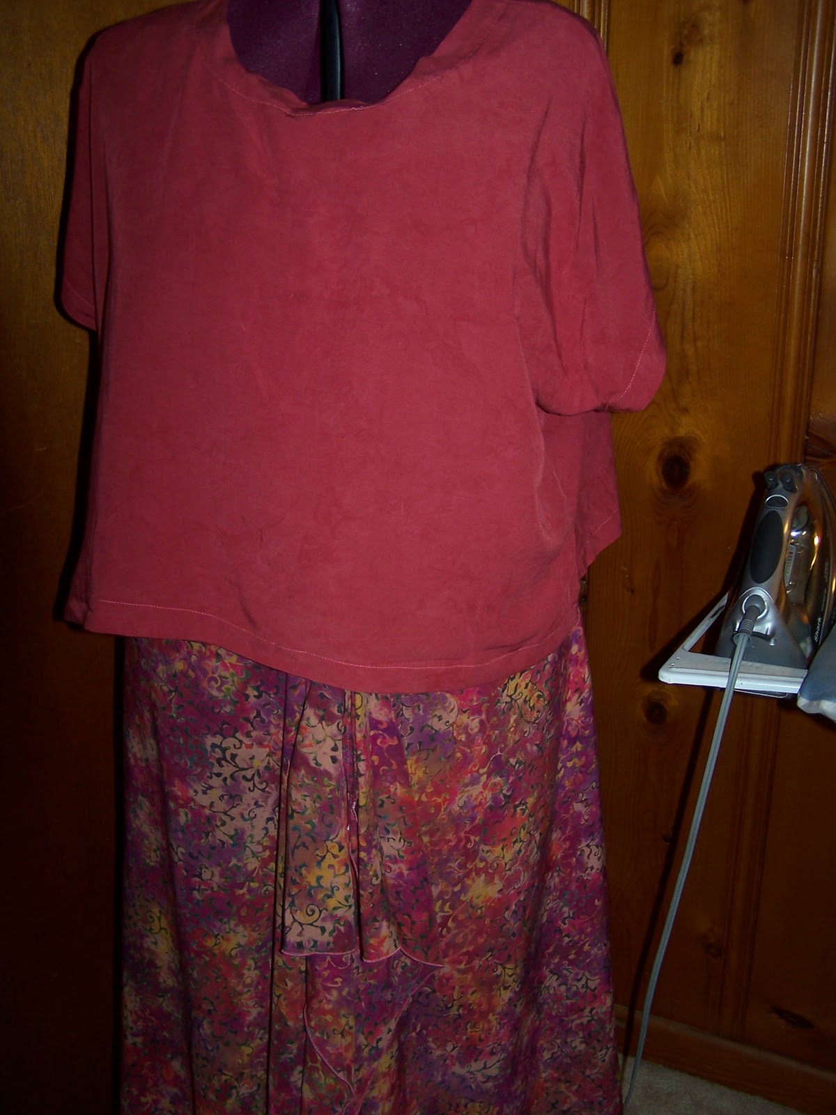 SarahbelleSews Another Weird Skirt & and a Great, Basic Top