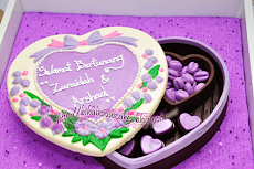 CHOCOLATE BOX LOVE HANTARAN