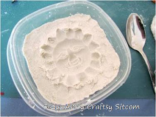 easy kids craft casting with sand