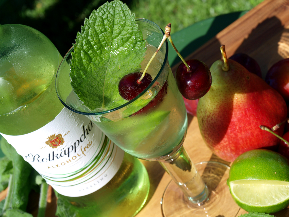 Cin Cin – fruchtige, alkoholfreie Sommerbowle mit Riesling | CHAMY.AT ...