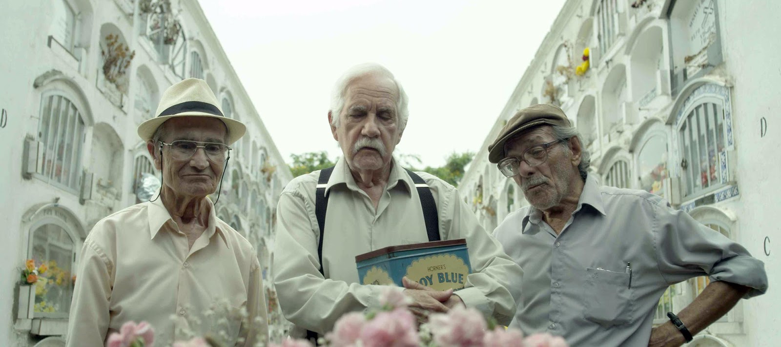 【電影評論／影評】四海老傢伙（Good Old Boys）劇情介紹，有關三個老人一罈骨灰的奇幻旅程