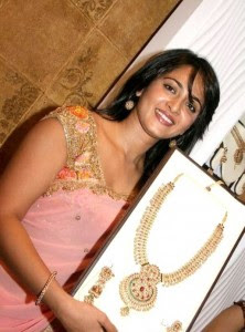 Anushka Shetty MBS Jewellery Showroom