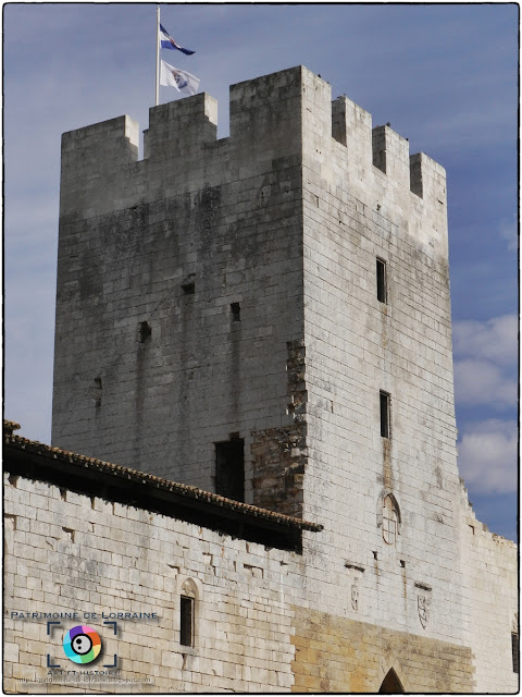 VAUCOULEURS (55) - La Maison-forte de Gombervaux (1ère partie)