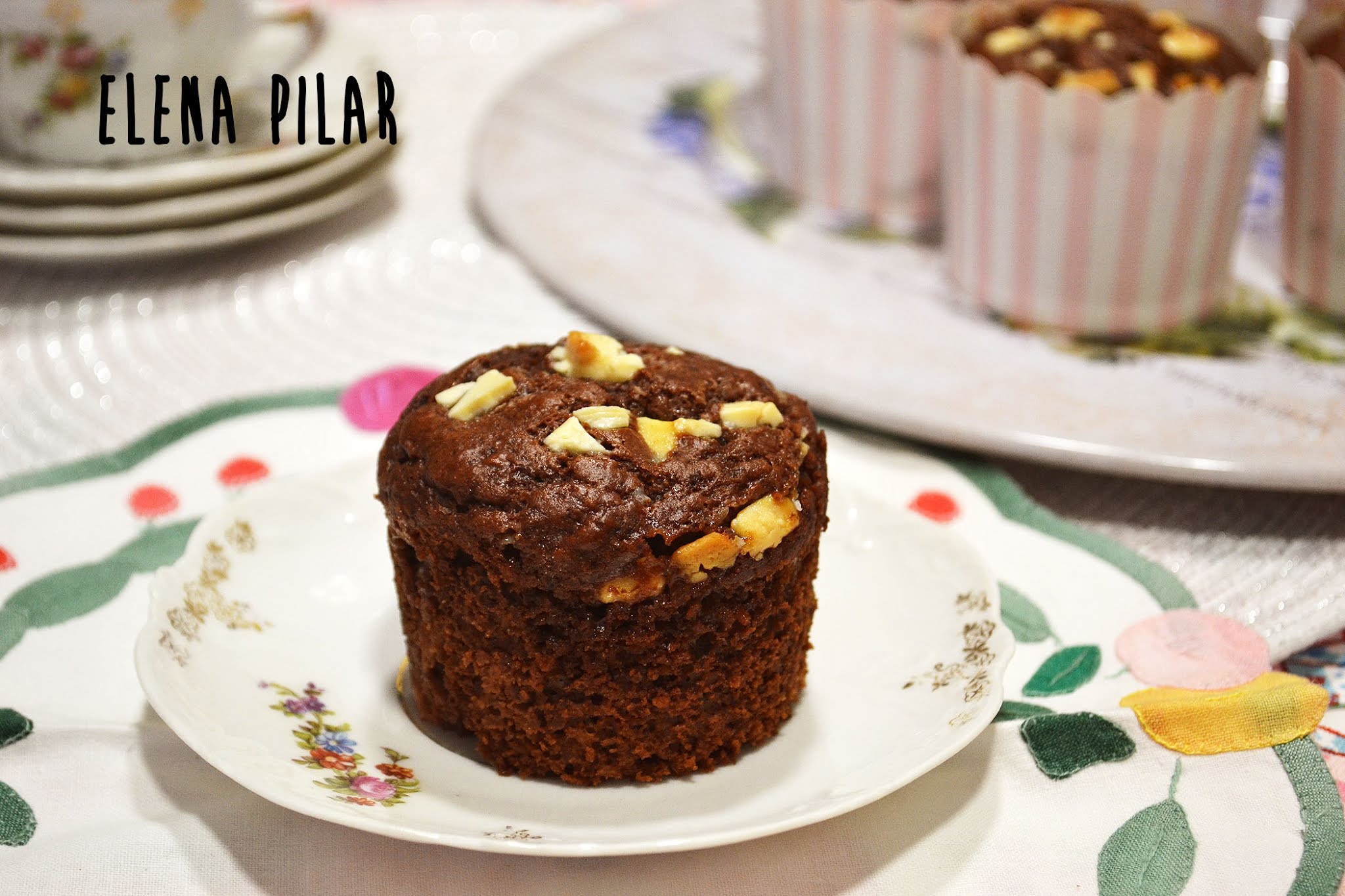 Muffins de dos chocolates extra esponjosos (sin azúcar ni edulcorantes)