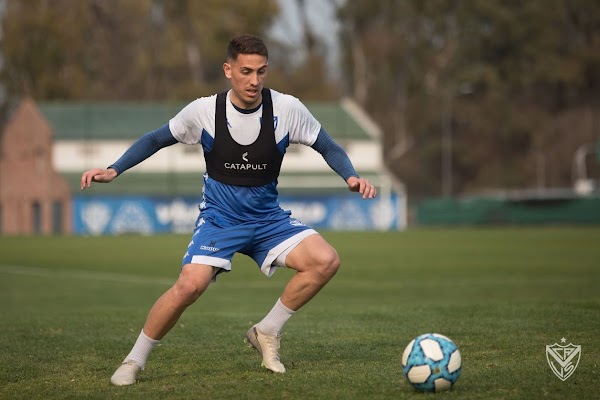Oficial: Vélez Sarsfield, firma contrato profesional Cavanagh