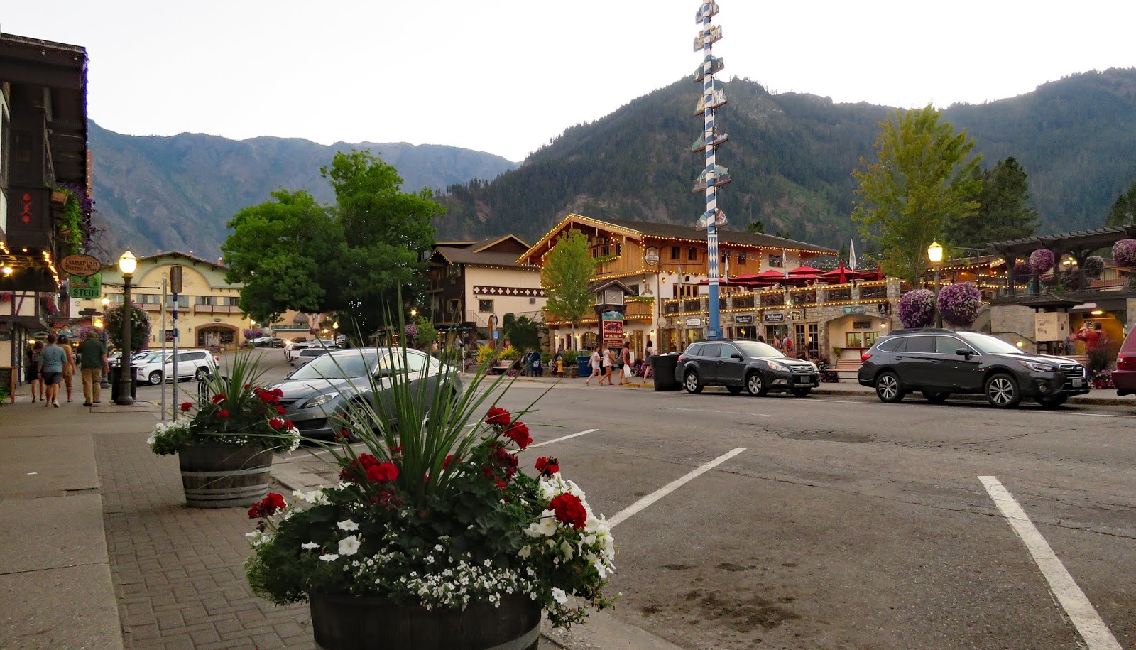 Rolling in an RV Wheelchair Traveling...... Leavenworth, WA