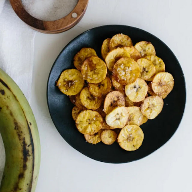 Baked Plantain Chips Baked Plantain Chips