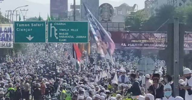 Jawaban Telak untuk Pertanyaan: Apakah Umat Berbaju Putih-Putih Itu Pengangguran? Jawaban Telak untuk Pertanyaan: Apakah Umat Berbaju Putih-Putih Itu Pengangguran?