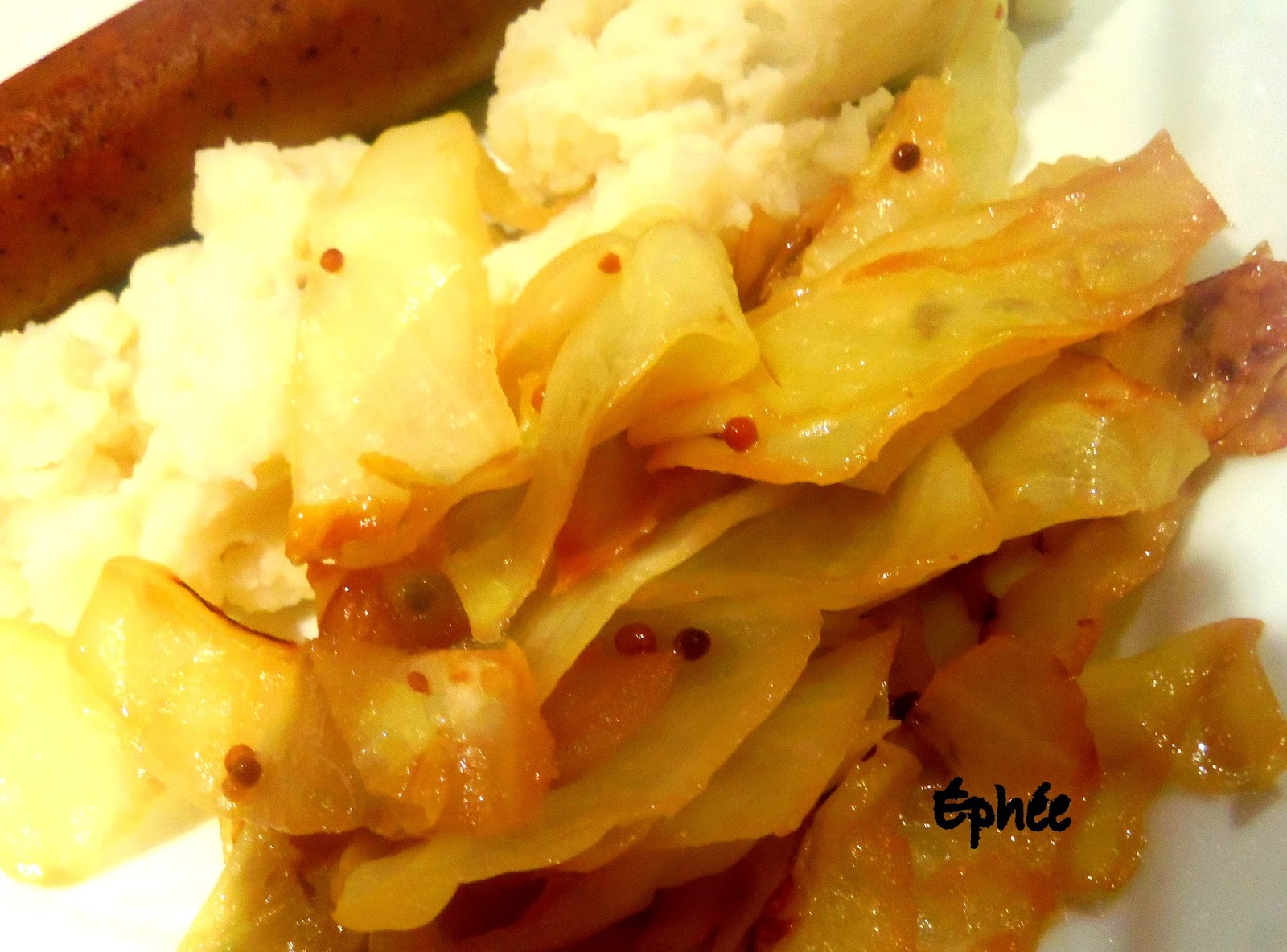 Chou, pommes de terre, saucisse