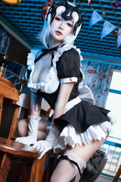 Read more about the article [一米八的大梨子] Jeanne d’Arc Alter Maid 黑贞GK手办女仆