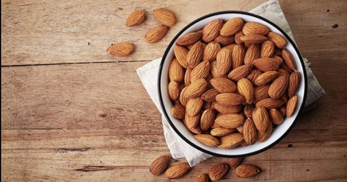 पाचन क्रिया को दुरुस्त बनाएं बादाम से Improve digestion process with