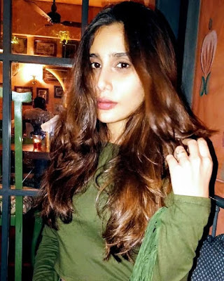 Nikhita Chopra photo