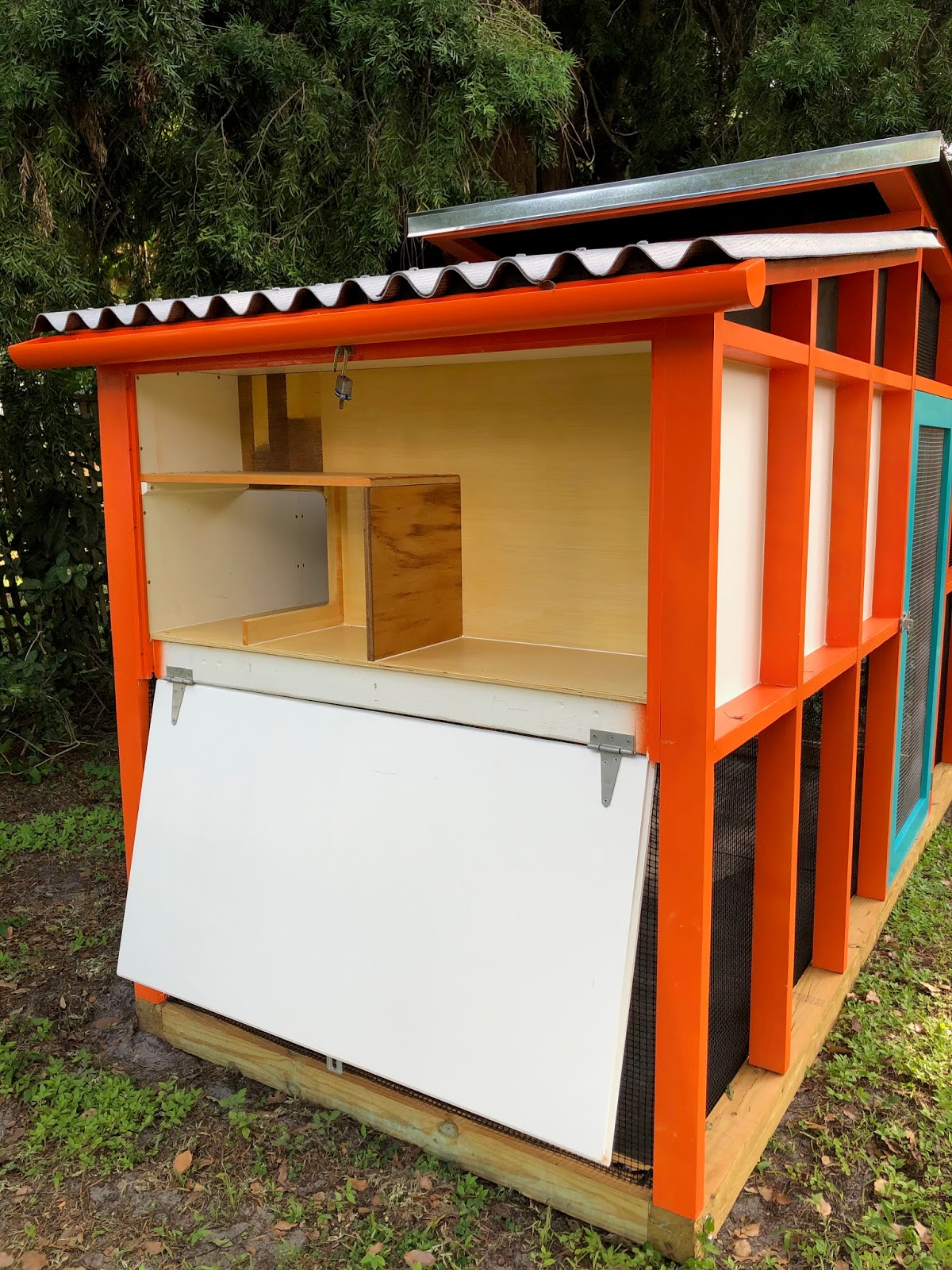 Architecture in Sarasota Mid Century Modern Chicken Coop!