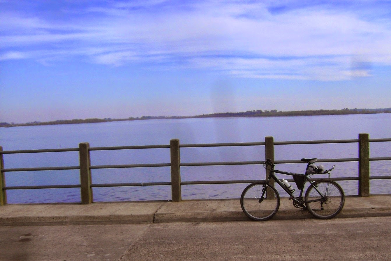 pensando la bronca: Dique Roggero