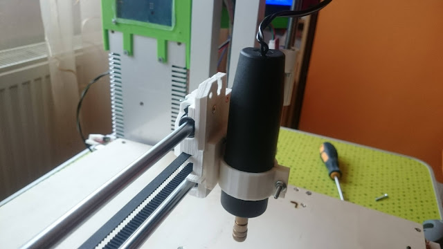 Suport printat 3D pentru mașina de gaurit DC pentru montarea pe un CNC