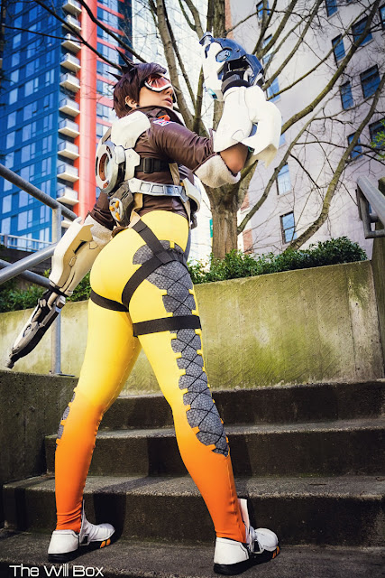 Tracer Overwatch Cosplay