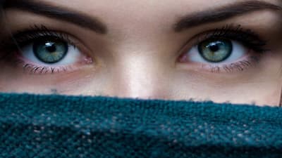 لغة العين أو اتصال العين