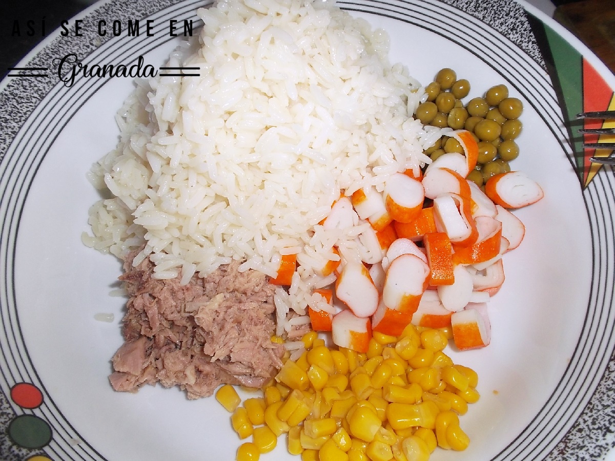 Así se come en Granada.: Ensalada de arroz con mayonesa