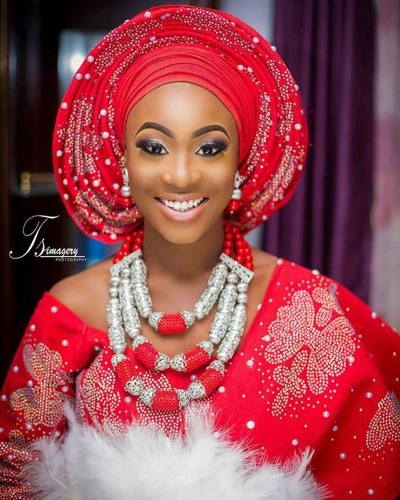 RECENT BREATH-TAKING AND EXTRA-ORDINARY GELE STYLES FOR STYLISH LADIES ...