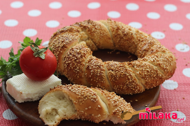 Gevrek Simit Tarifi-Sütlü Pastane Simidi - Pratik Tarifler