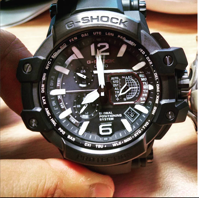CASIO GPW-1000: The Casio G-shock watch with integrated low power GPS receiver + radio in a