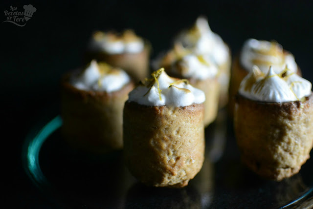 Timbal de galleta rellena con crema pastelera