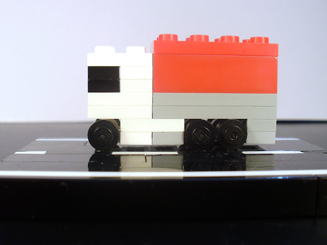 camião LEGO em micro escala