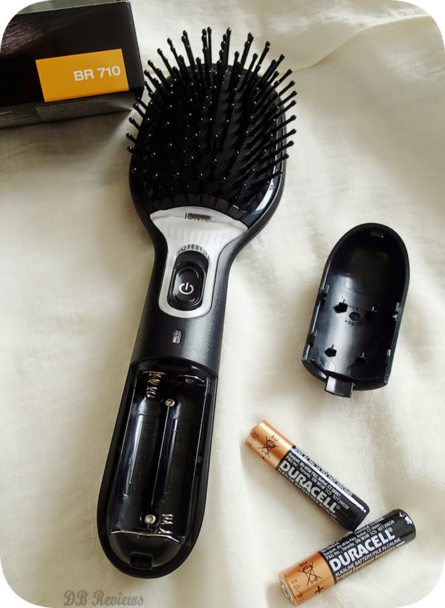 The Braun SatinHair 7 Brush with IONTEC DB Reviews UK Lifestyle Blog